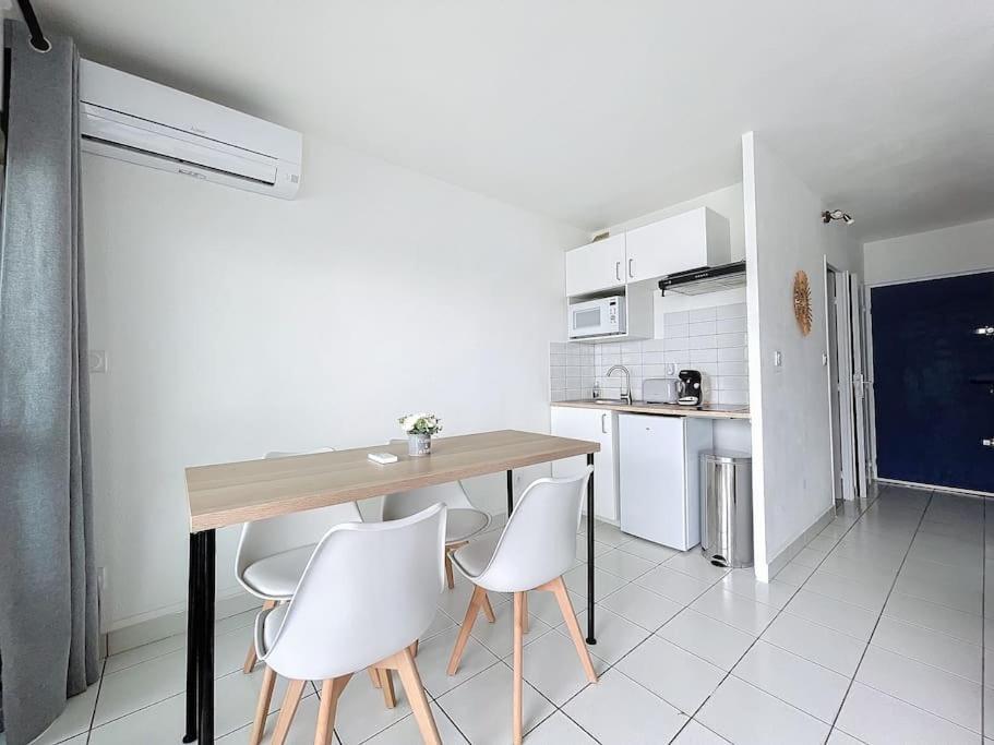 3319-Appartement A 200M De La Plage Le Barcares Exterior photo